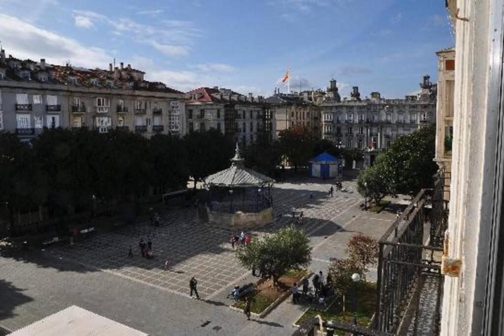Apto. Central - Newly Refurbished! Santander Buitenkant foto